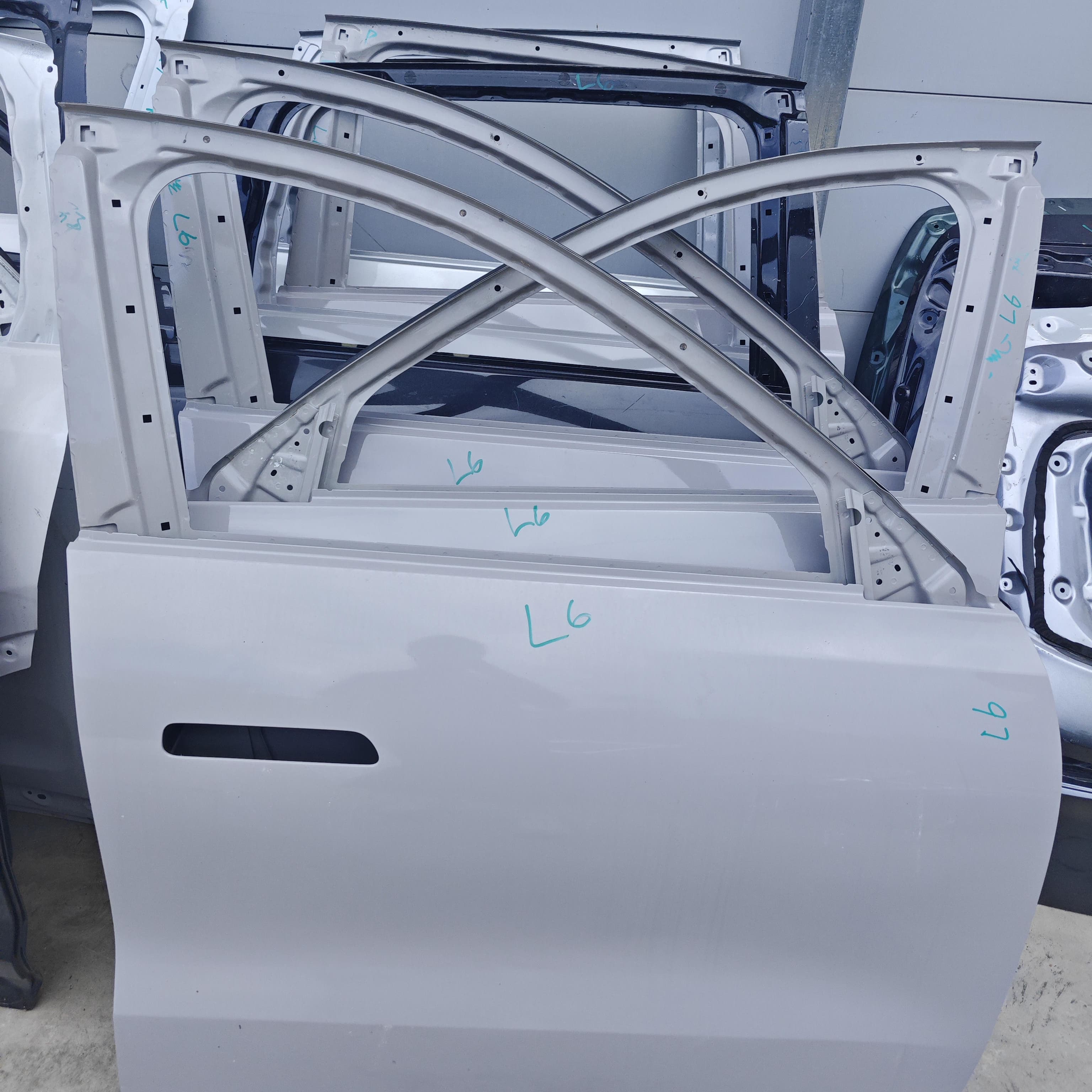 Дверь Li Auto L6